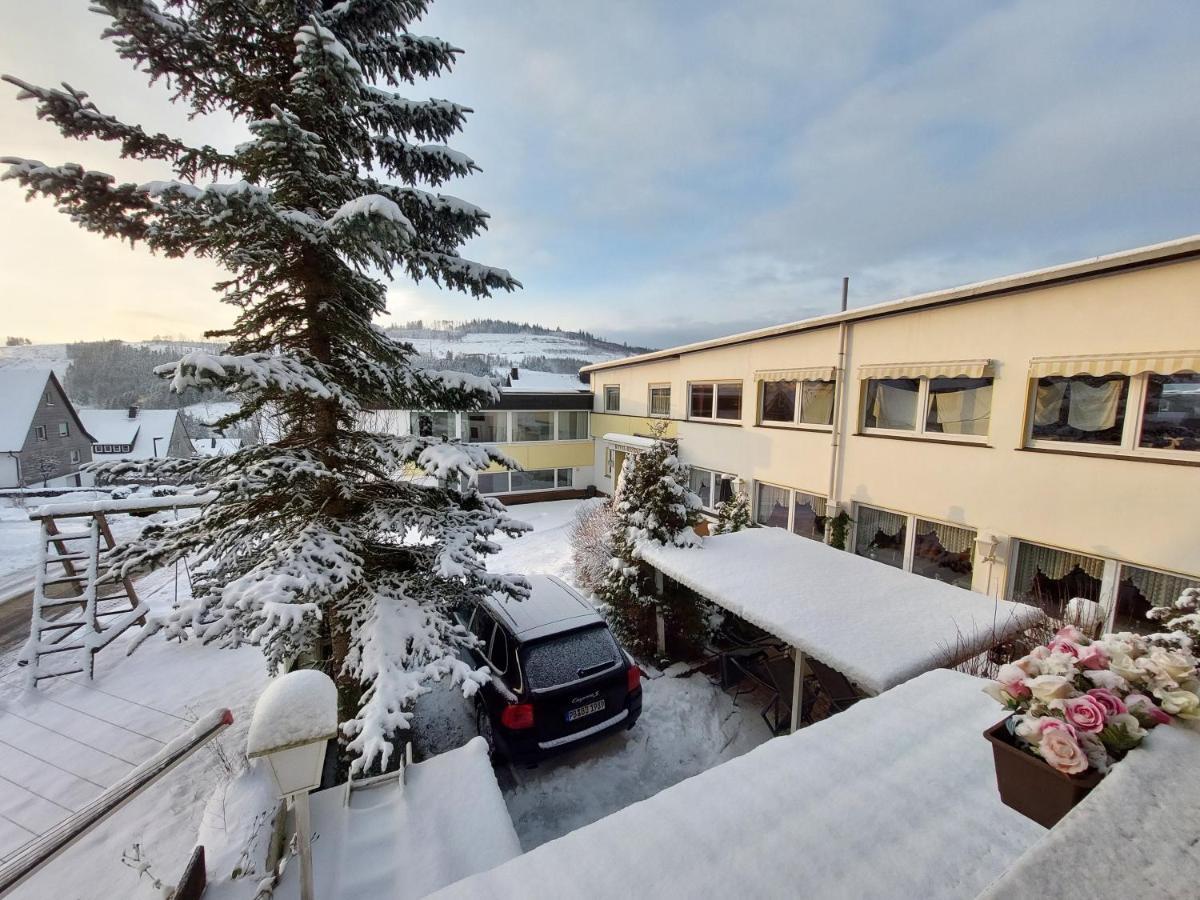Berghotel Natura Bed & Breakfast 温特贝格 外观 照片